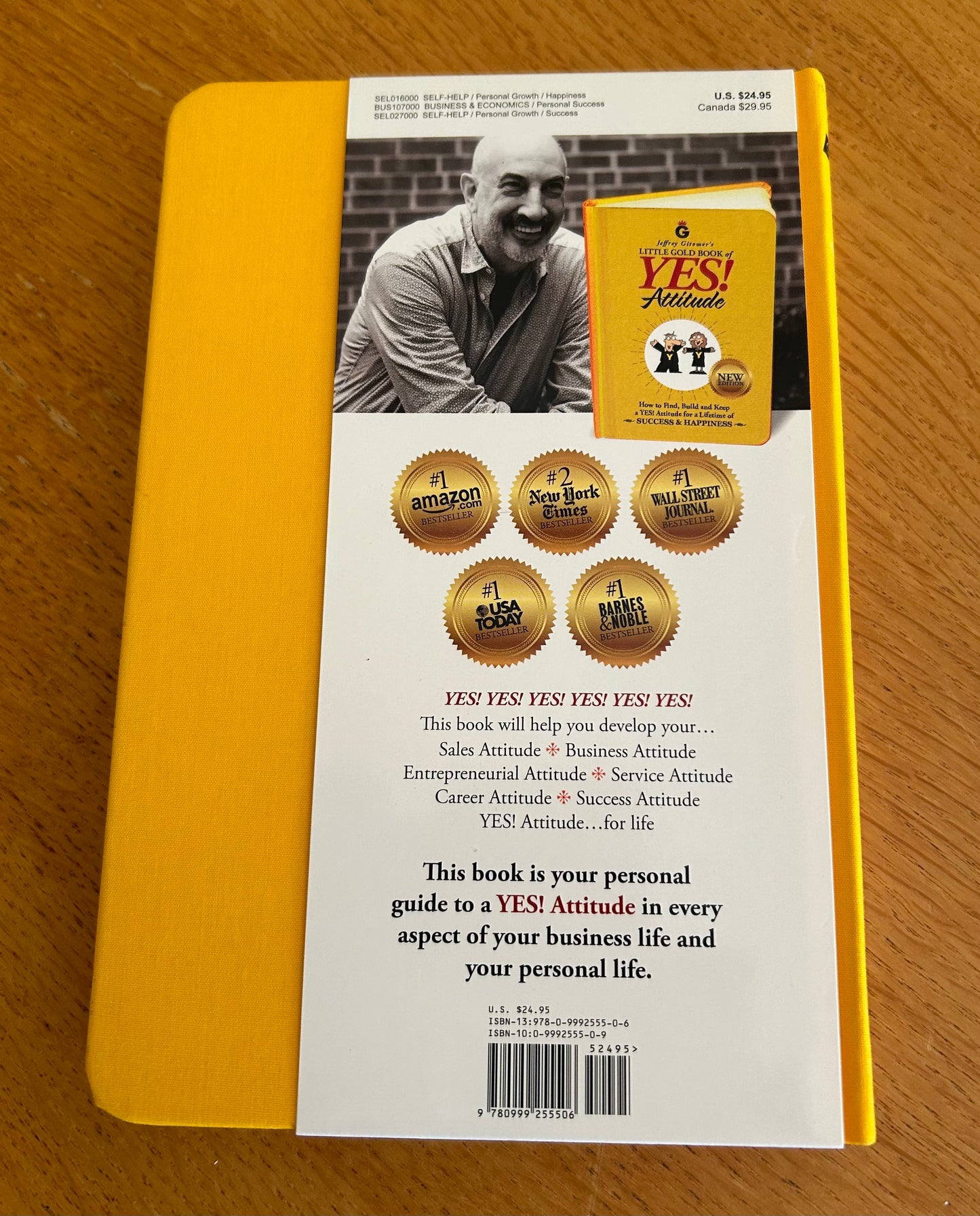 Jeffrey Gitomers Little gold book of YES! Attitude (Signed)